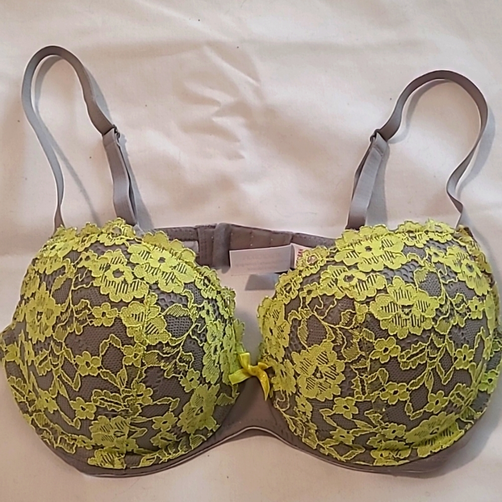 ❤️ 2 for $15. Xhilaration Bra